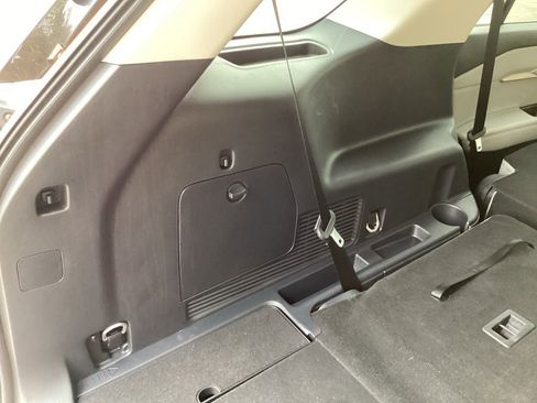 Used 2025 Ford Explorer Active w/ Active Comfort Package image 13