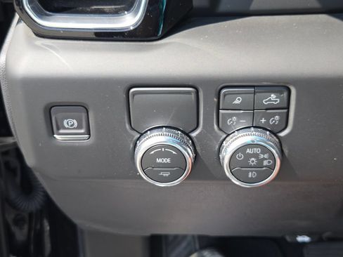 Used 2026 GMC Sierra 1500 Denali RWD image 24