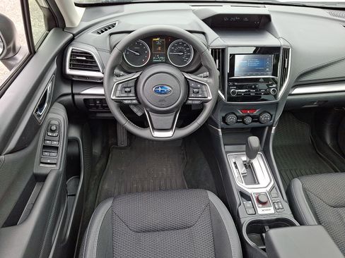Used 2023 Subaru Forester Premium AWD/4WD image 11