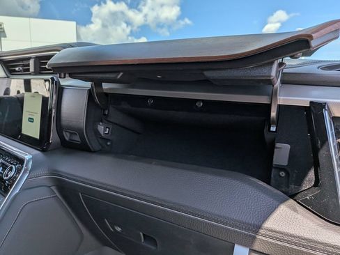 New 2026 GMC Sierra 1500 Denali w/ Denali Reserve Package AWD/4WD image 30