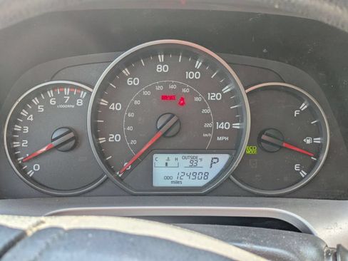 Used 2016 Toyota RAV4 LE AWD/4WD image 9
