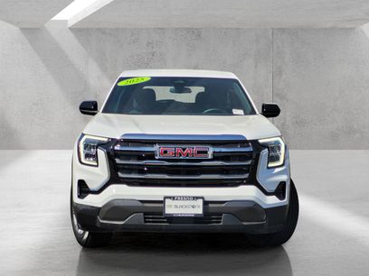 Used 2025 GMC Terrain Elevation