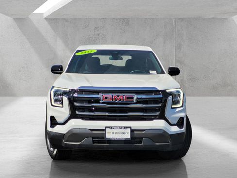 Used 2025 GMC Terrain Elevation AWD/4WD image 2
