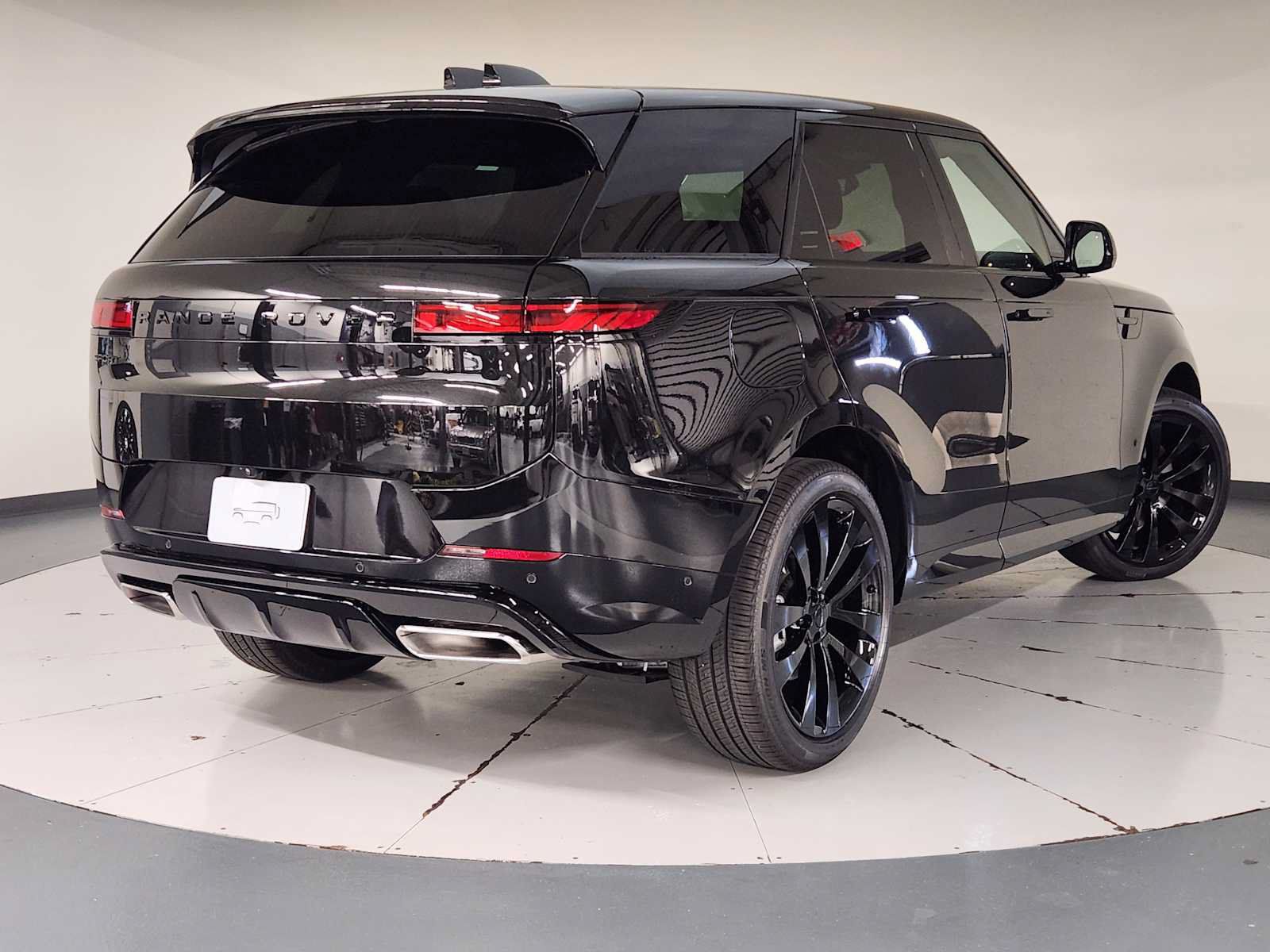New 2027 Land Rover Range Rover Sport Dynamic SE AWD/4WD image 2