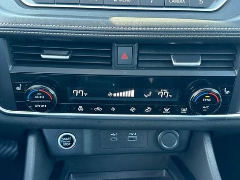 Certified 2023 Nissan Rogue SV w/ SV Premium B Package image 35