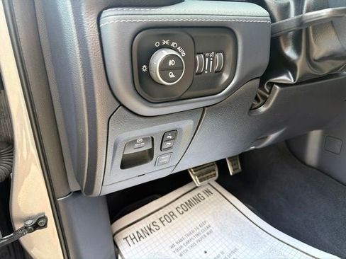 Used 2024 RAM 1500 Limited AWD/4WD image 19