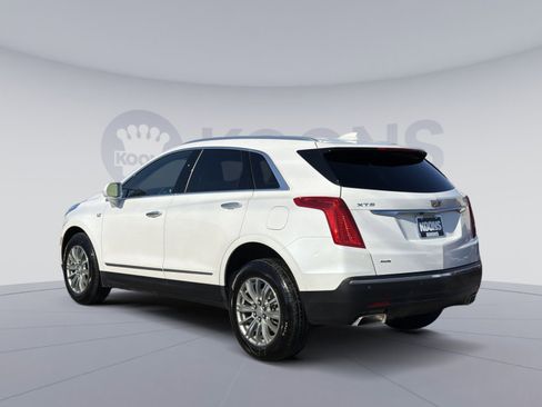 Used 2017 Cadillac XT5 Luxury w/ Driver Awareness Package image 4