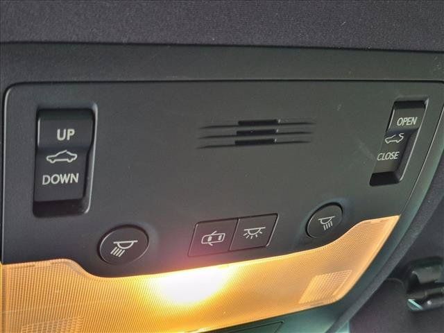 Used 2019 Lexus IS 300 F Sport w/ F Sport Package RWD image 14