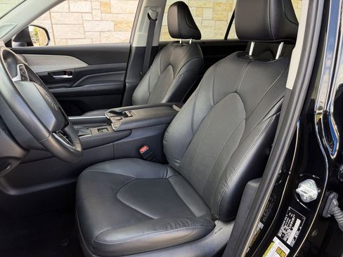 Used 2024 Toyota Grand Highlander FWD image 26