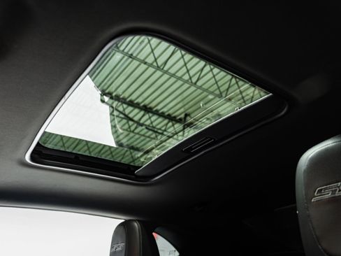 Used 2013 Chevrolet Camaro SS image 31