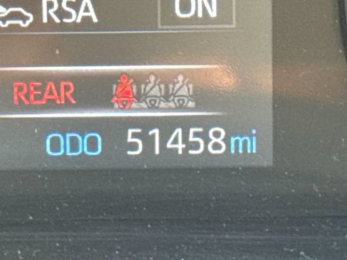 Used 2019 Toyota RAV4 XLE w/ Convenience Package FWD image 22