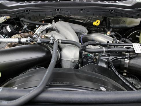 Used 2025 Ford F350 Lariat w/ Black Appearance Package image 35