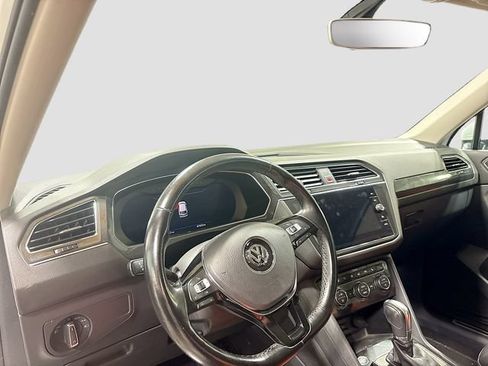 Used 2018 Volkswagen Tiguan SEL Premium AWD/4WD image 10