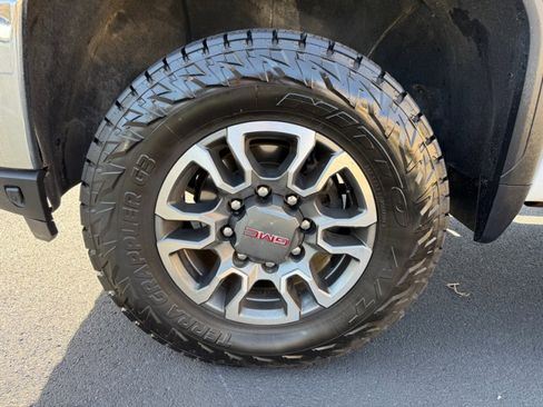 Used 2022 GMC Sierra 2500 SLE w/ SLE Value Package; image 35