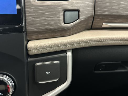 Certified 2022 Ford Expedition Max Limited image 36