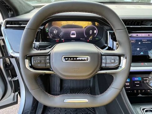 Used 2024 Jeep Wagoneer Launch Edition AWD/4WD image 35