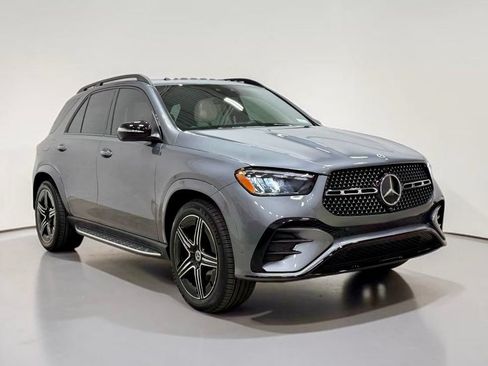 Used 2024 Mercedes-Benz GLE 450e 4MATIC image 10