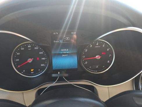 Used 2021 Mercedes-Benz GLC 300 image 6