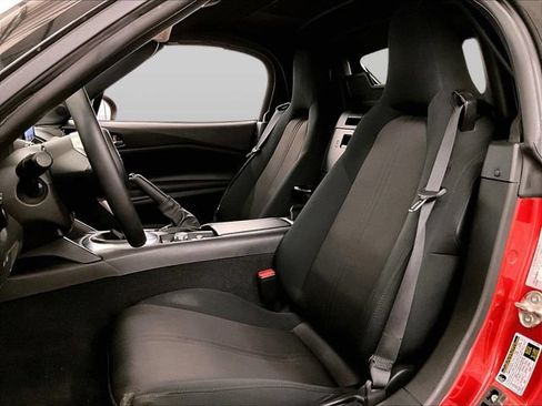 Used 2019 MAZDA MX-5 Miata Sport w/ I-ACTIVSENSE Sport Package RWD image 24