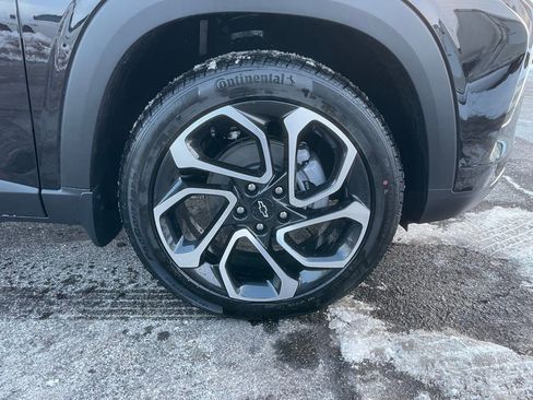 New 2026 Chevrolet Trax RS w/ Sunroof Package image 31