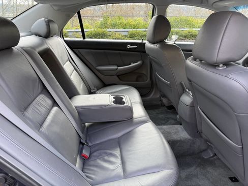 Used 2004 Honda Accord EX image 25