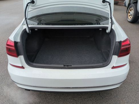 Used 2019 Volkswagen Passat 2.0T Wolfsburg w/ Wheels & Sunroof Package image 26