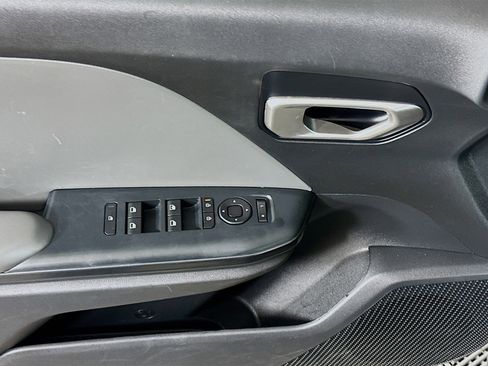 Used 2025 Kia K4 LXS image 13