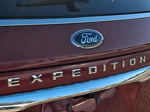 Used 2022 Ford Expedition Max King Ranch image 5