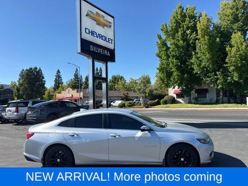 Used 2018 Chevrolet Malibu Hybrid w/ Driver Confidence Package FWD image 1