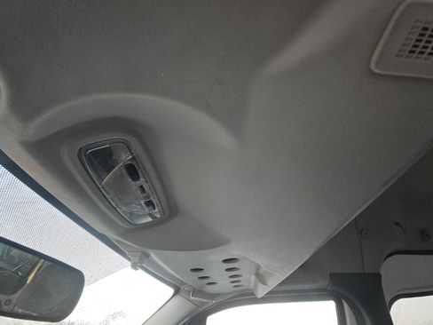 Used 2012 Ford Transit Connect XLT image 12