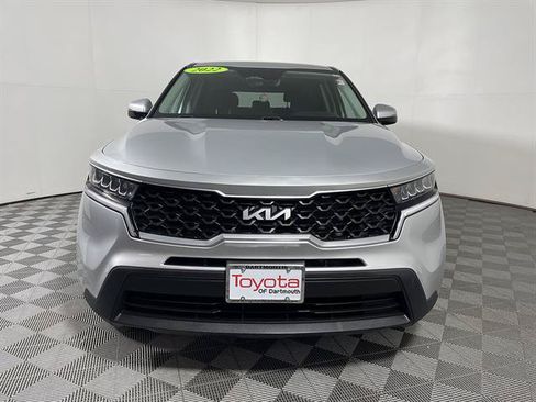Used 2022 Kia Sorento LX AWD/4WD image 2