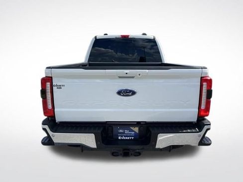 Used 2026 Ford F250 Lariat w/ Lariat Premium Package AWD/4WD image 8