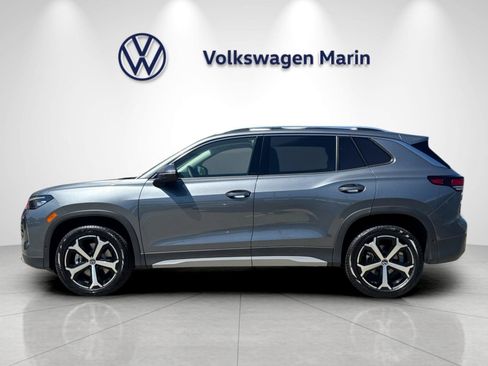 New 2026 Volkswagen Tiguan SE AWD/4WD image 2