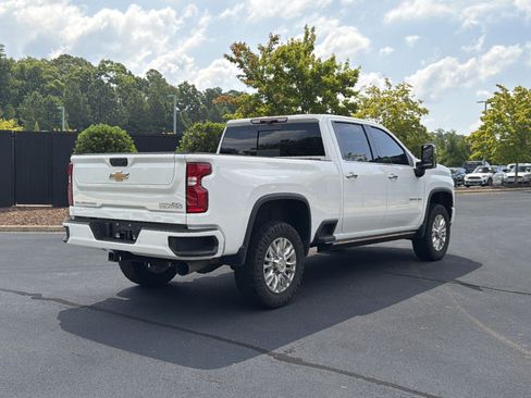 Used 2022 Chevrolet Silverado 3500 High Country w/ Z71 Off-Road Package AWD/4WD image 3
