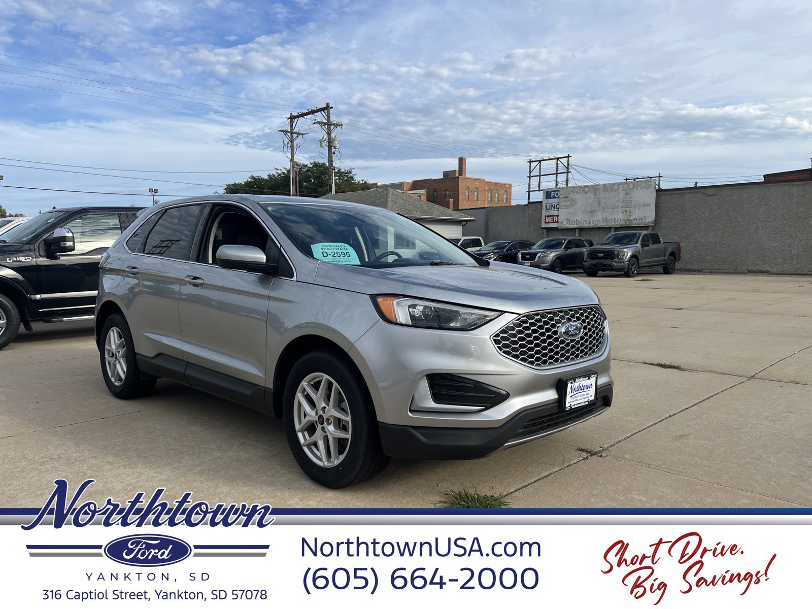 Used 2024 Ford Edge SEL AWD/4WD image 3