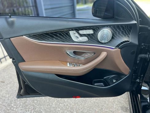 Used 2018 Mercedes-Benz E 300 image 17
