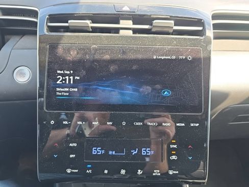 Used 2024 Hyundai Tucson Limited AWD/4WD image 10