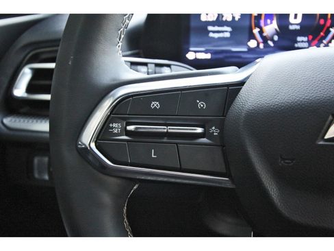 Used 2024 Chevrolet Traverse LT w/ Midnight/Sport Edition FWD image 19