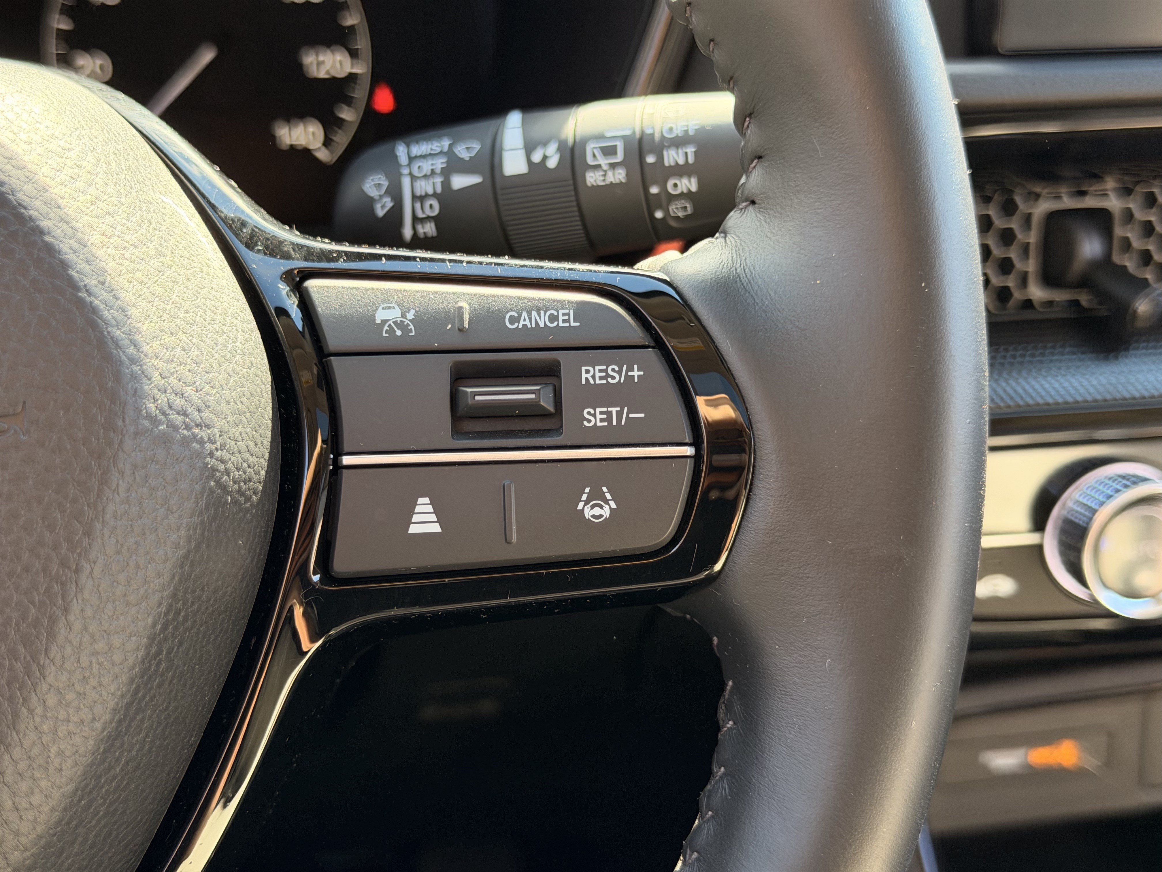 Used 2024 Honda CR-V EX-L image 23