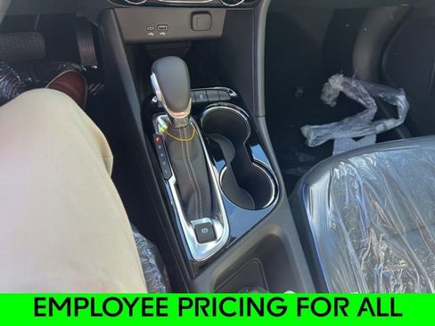 New 2025 Buick Encore GX Sport Touring image 27