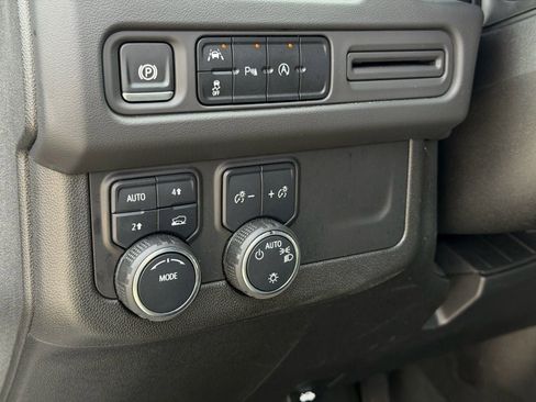 Used 2024 Chevrolet Tahoe LT image 36