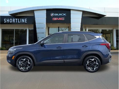 Used 2025 Kia Seltos EX AWD/4WD image 6