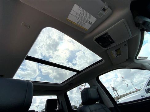 Used 2024 Toyota Tundra Limited AWD/4WD image 13
