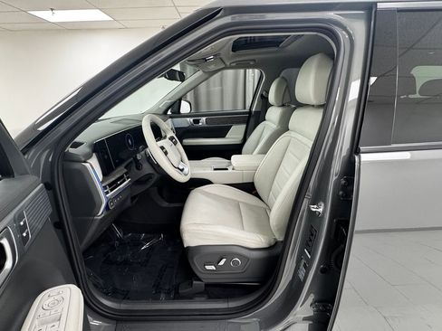 Used 2024 Hyundai Santa Fe Limited image 10