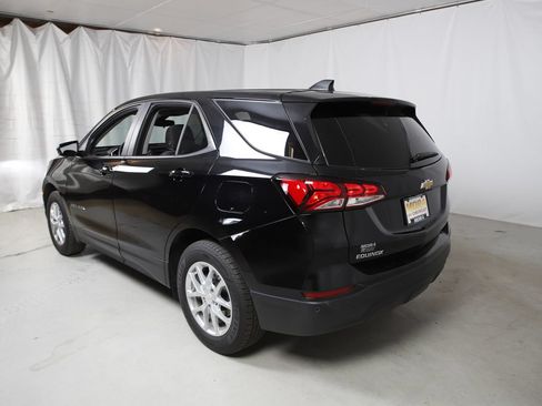 Used 2024 Chevrolet Equinox LS AWD/4WD image 18