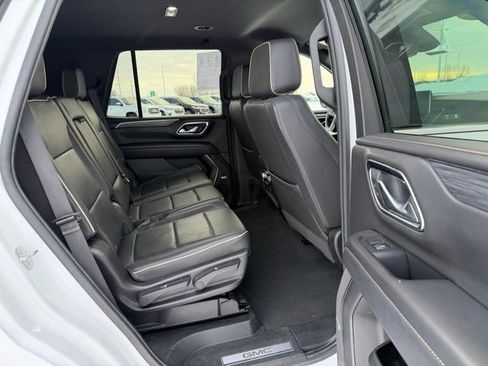 Used 2024 GMC Yukon SLT image 19