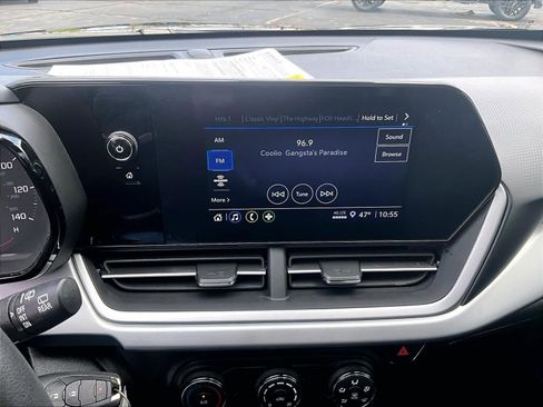 Used 2024 Chevrolet Trax LS FWD image 26