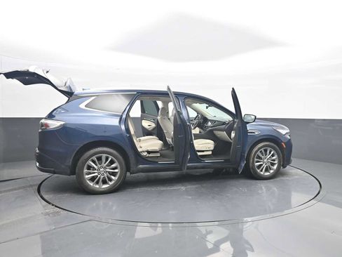 Used 2024 Buick Enclave Avenir w/ Avenir Technology Package AWD/4WD image 50