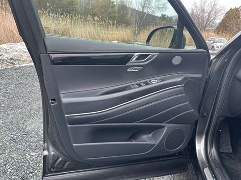 Used 2025 Genesis GV80 2.5T Standard image 10