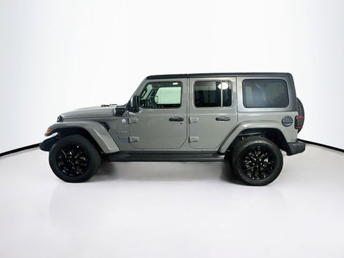 Used 2023 Jeep Wrangler Unlimited Sahara AWD/4WD image 4